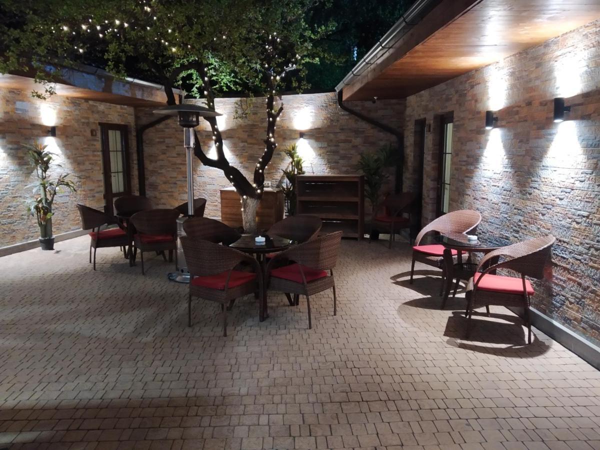 Boutique Living Hotel By Arta Yerevan Exterior photo