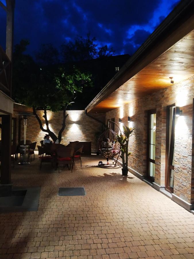 Boutique Living Hotel By Arta Yerevan Exterior photo