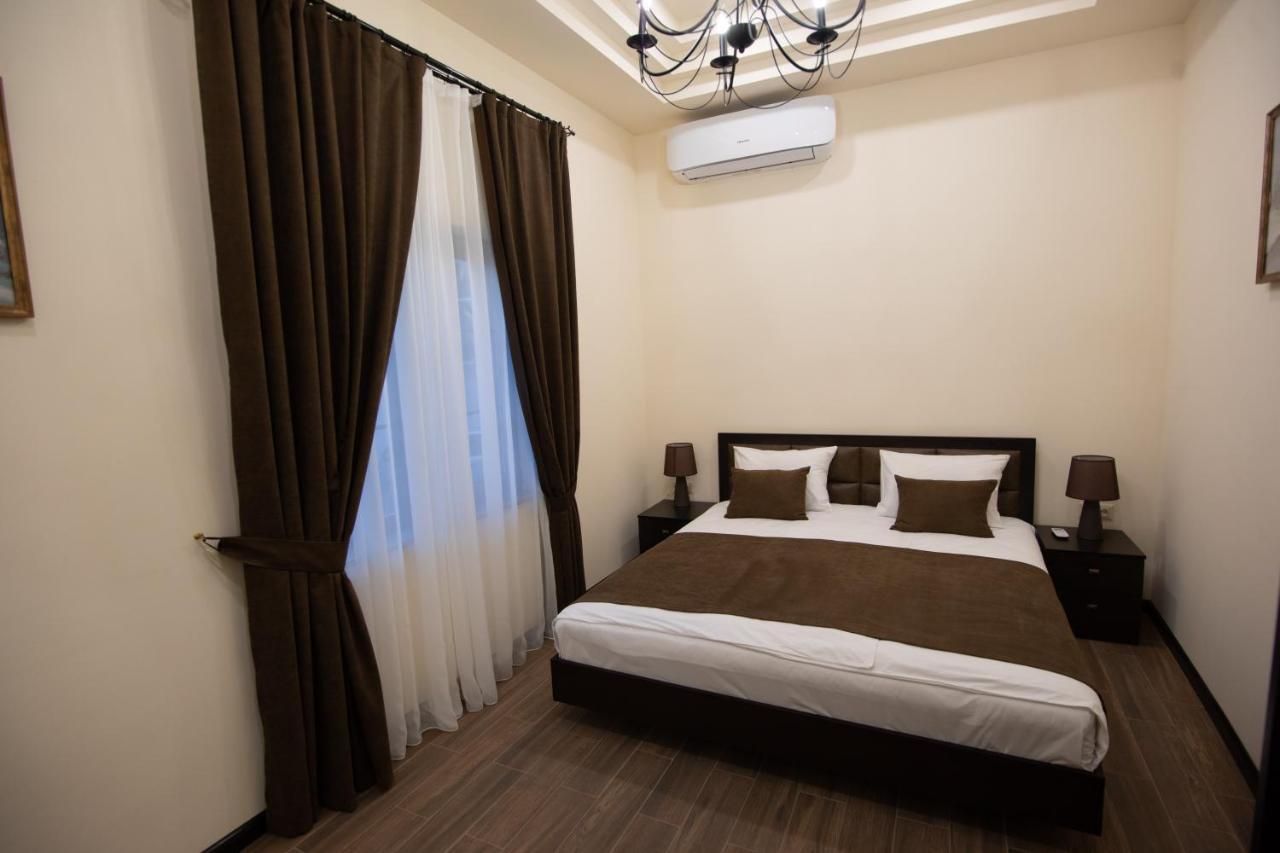 Boutique Living Hotel By Arta Yerevan Exterior photo